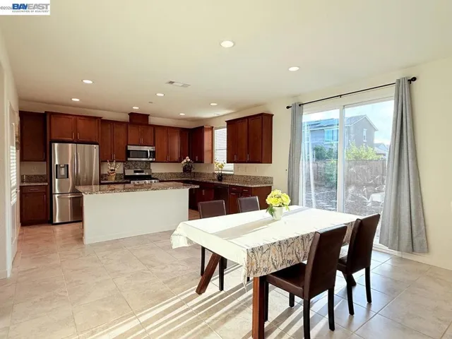 5350 Sotto Way, Antioch, California 94531