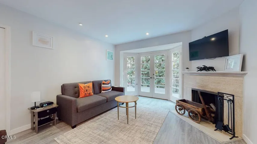 101 S Rockingham Ave-25