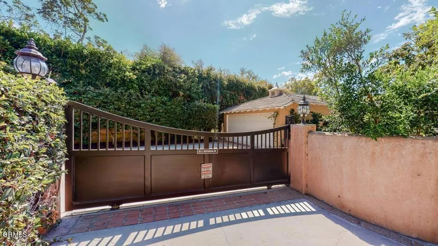101 S Rockingham Ave-51