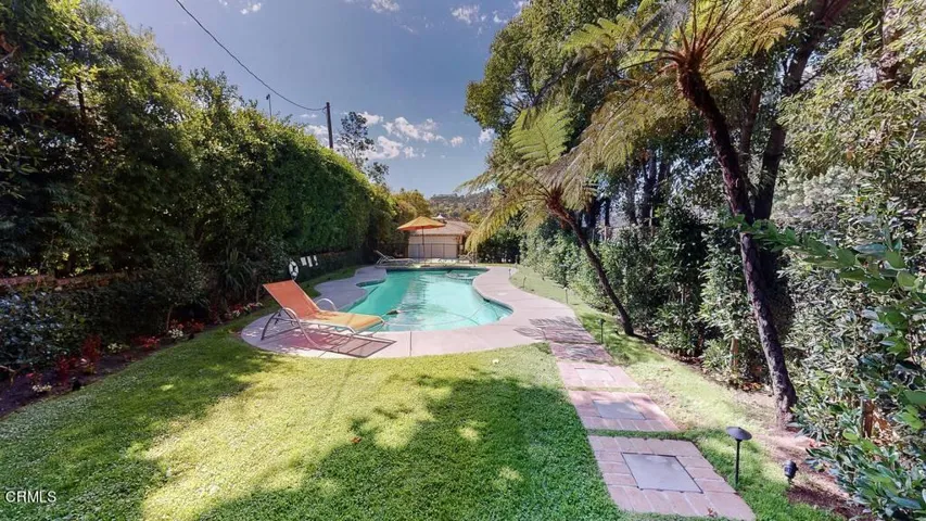 101 S Rockingham Ave-3