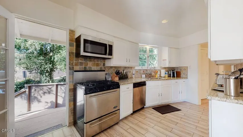 101 S Rockingham Ave-20