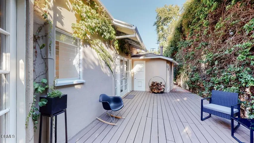 101 S Rockingham Ave-35