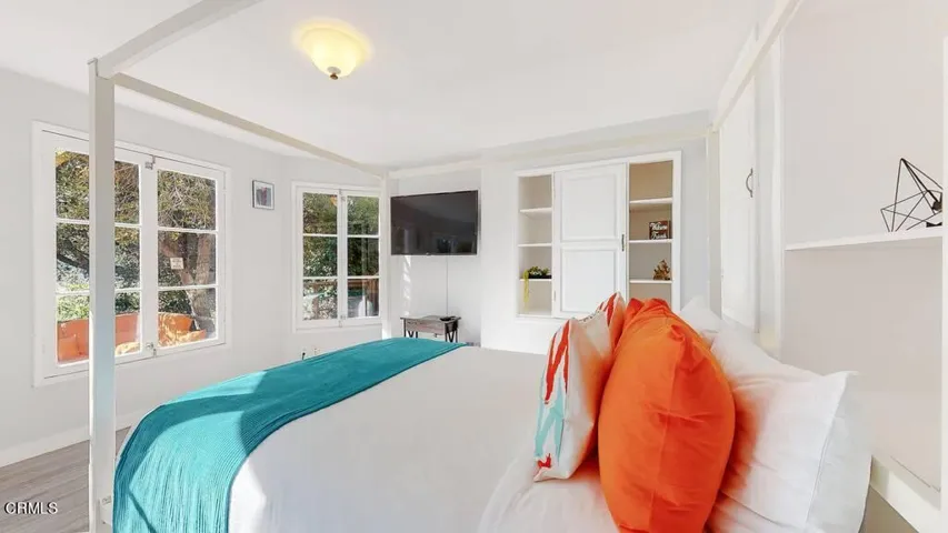 101 S Rockingham Ave-38