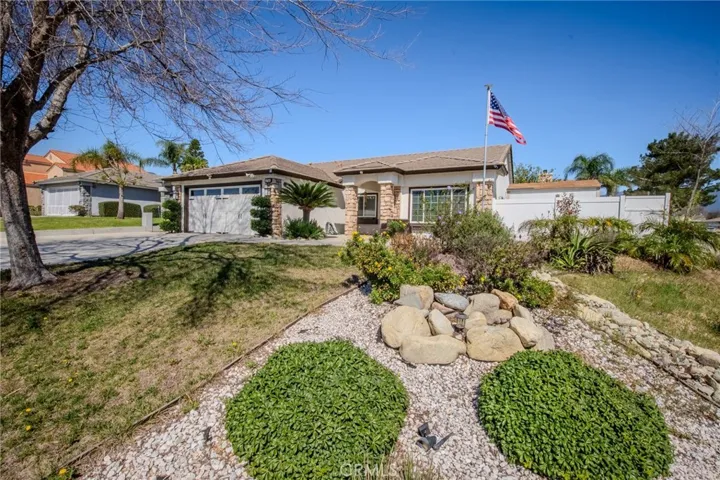2786 Plaza Serena, Rialto, California 92377
