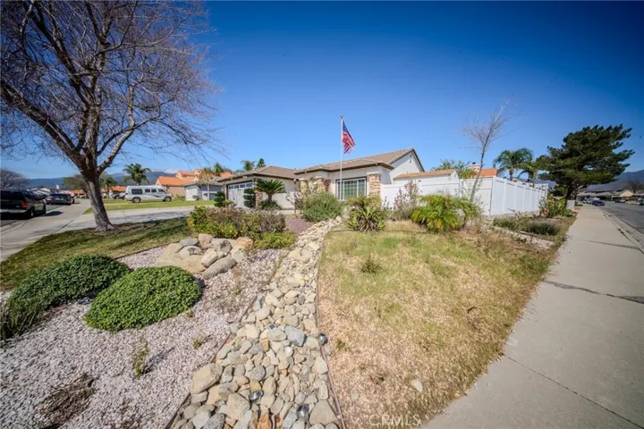 2786 Plaza Serena, Rialto, California 92377
