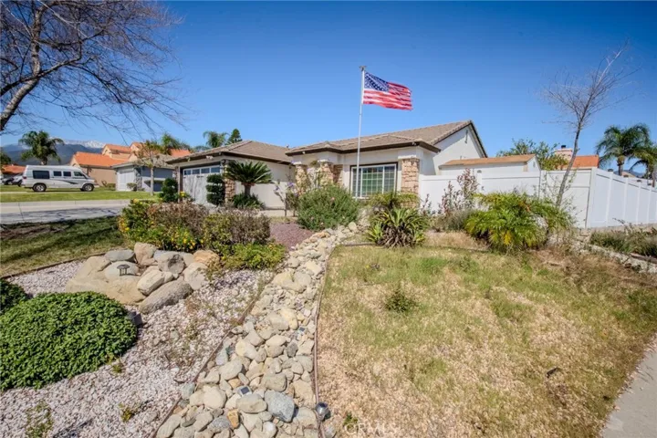 2786 Plaza Serena, Rialto, California 92377