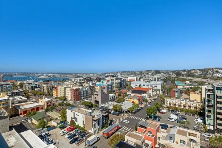 300 W Beech St 1305, San Diego, California 92101