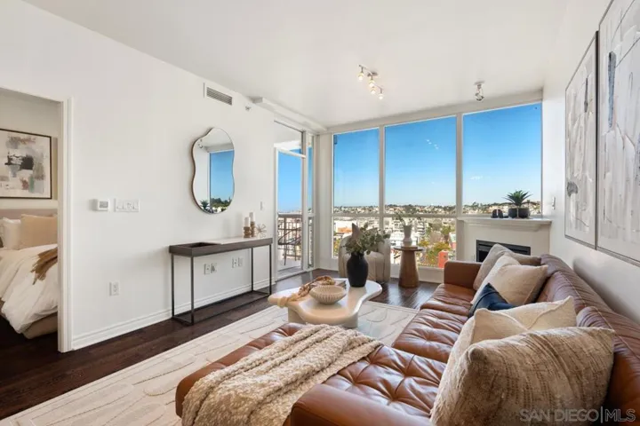 300 W Beech St 1305, San Diego, California 92101