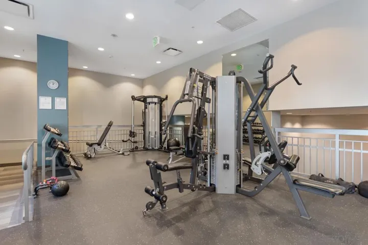 300 W Beech St 1305, San Diego, California 92101