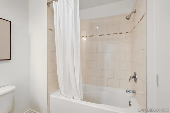 300 W Beech St 1305, San Diego, California 92101