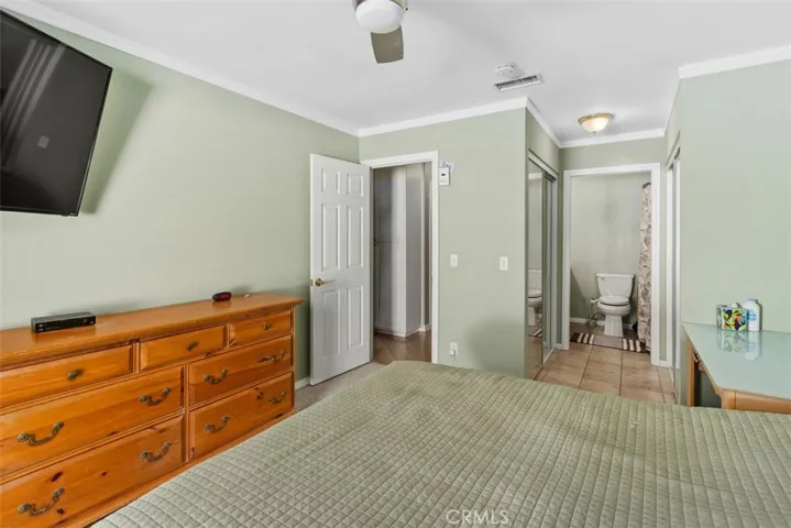 Primary Suite & Bath