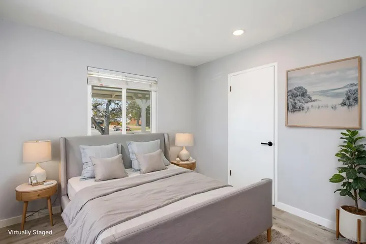 https://zimg.paragon.ice.com/ParagonImages/Property/PA/SDMLS/-517944/20/533/400/78dfac43a85a854d8f11fb32affc0ddc/3/1f21b937d84557de115b211d4590f9f3/-517944-0b6990f6-5908-4326-bc51-a00fb6fd71b8.JPG