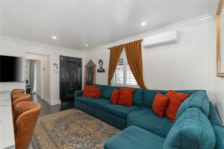 119 E 75th St, Los Angeles, California 90003