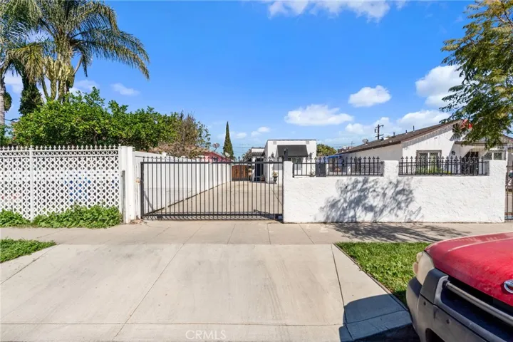 119 E 75th St, Los Angeles, California 90003