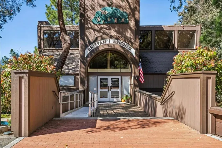 3314 Brittan Avenue 1, San Carlos, California 94070