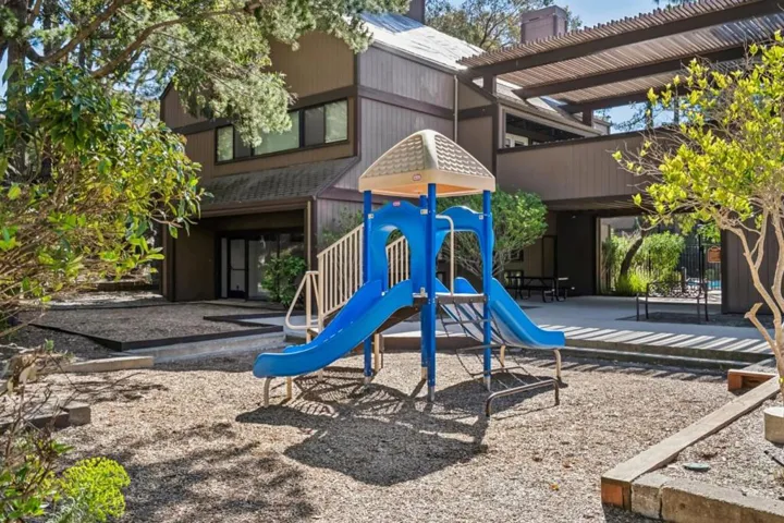 3314 Brittan Avenue 1, San Carlos, California 94070