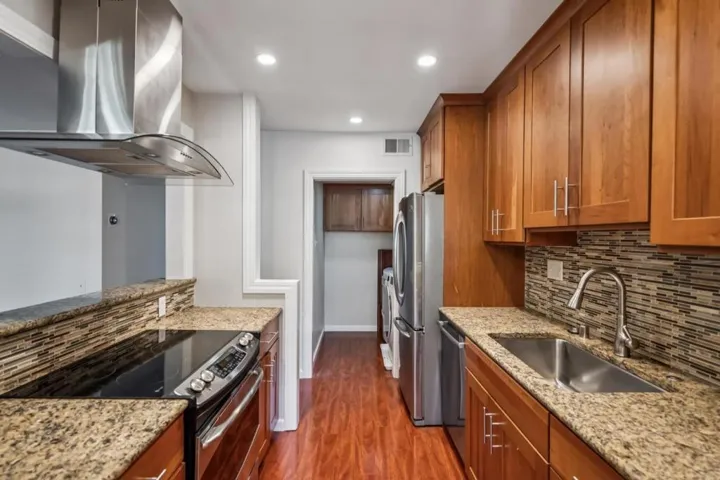 3314 Brittan Avenue 1, San Carlos, California 94070