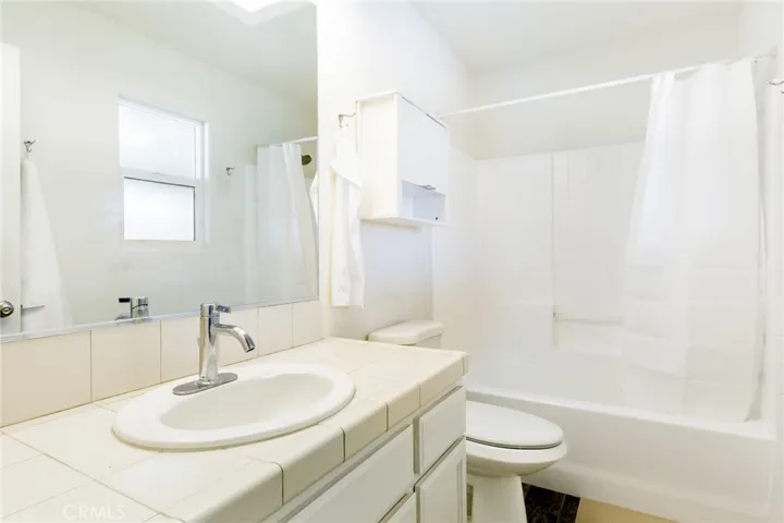 Main​​‌​​​​‌​​‌‌​​‌​​​‌‌​​​‌​​‌‌​​‌‌​​‌‌​​​​ Bathroom