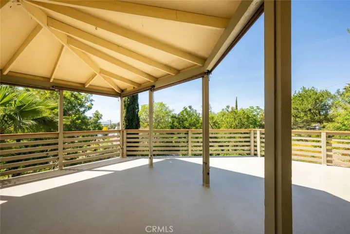 Great for daytime sunbathing or nighttime star gazing.