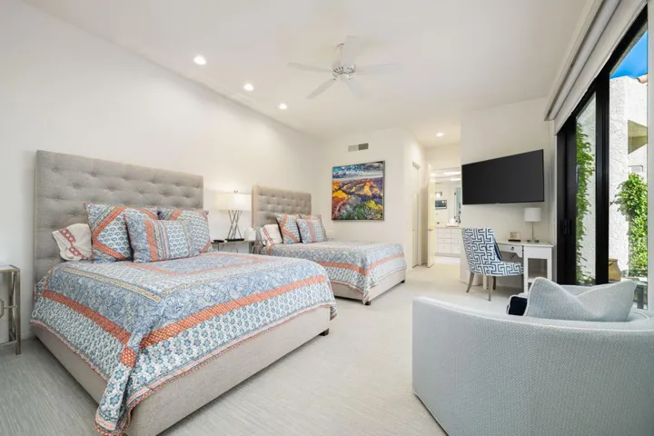 Primary-size guest suite!