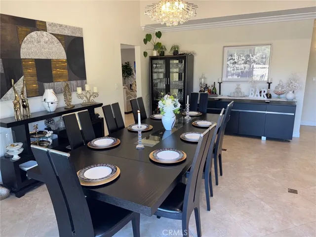 10565 Lubao, Chatsworth, California 91311