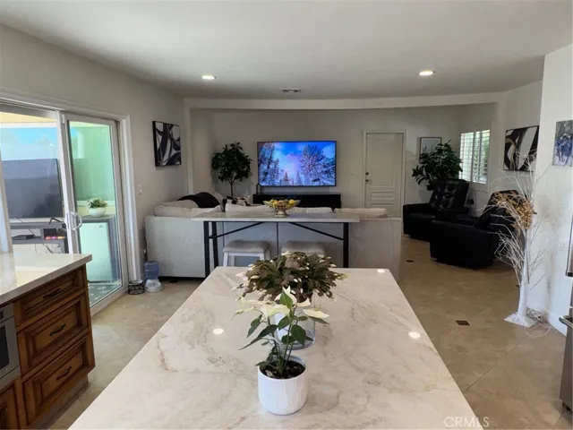 10565 Lubao, Chatsworth, California 91311