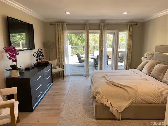 10565 Lubao, Chatsworth, California 91311