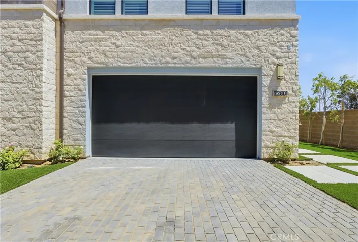 22801 Seaqua Circle, Chatsworth, California 91311