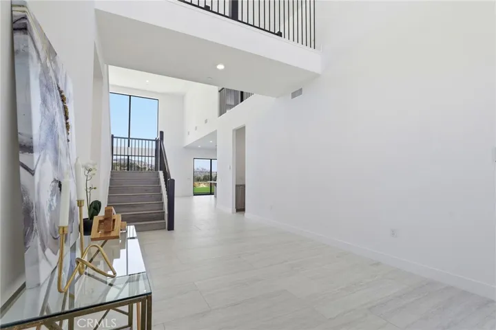 22801 Seaqua Circle, Chatsworth, California 91311