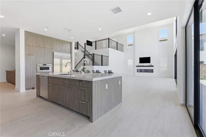 22801 Seaqua Circle, Chatsworth, California 91311