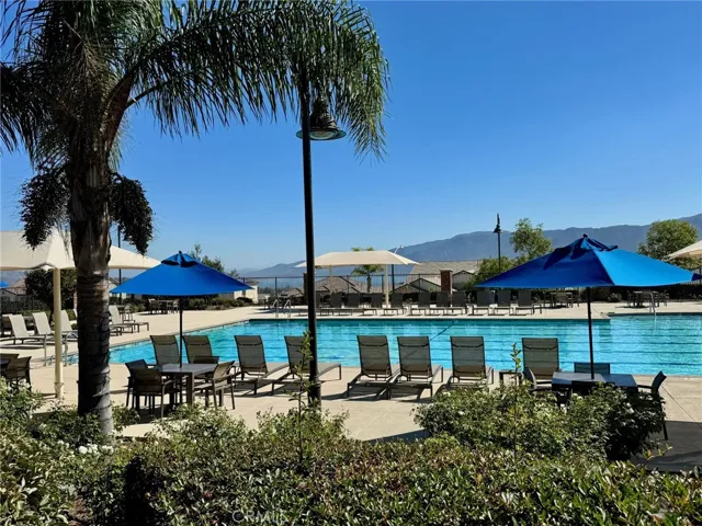 HOA pool