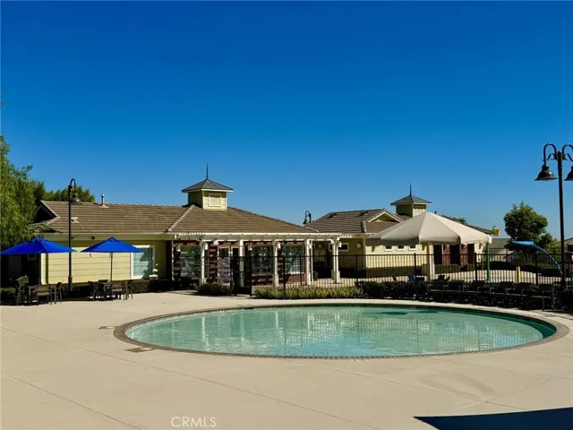 HOA pool