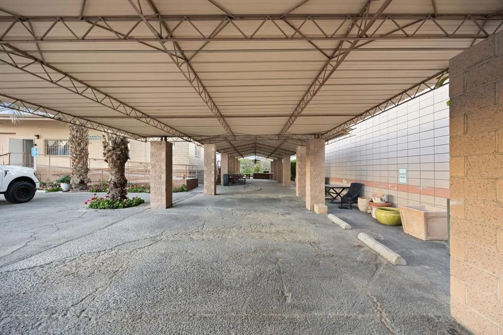 Parking structure