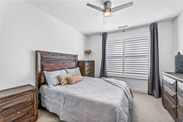 2 of 2 secondary bedrooms