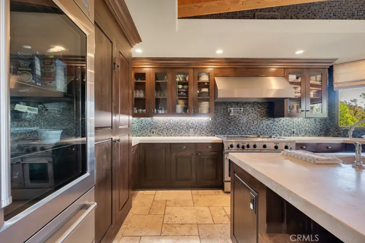 Commercial refrigerator