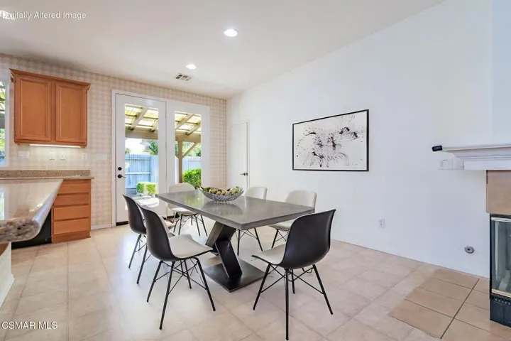 26-web-or-mls-_CK12308 virtually staged