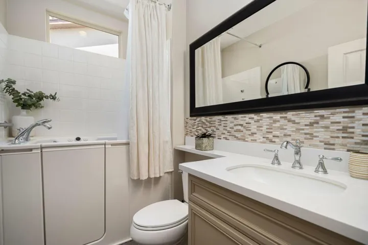 34-web-or-mls-AMLongmeadow_OPMG_0326_034