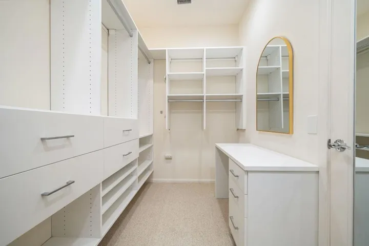 32-web-or-mls-AMLongmeadow_OPMG_0326_032