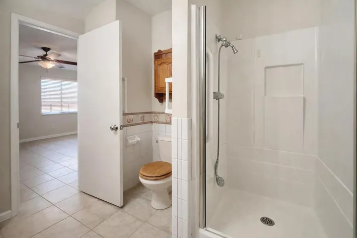 423EC570-D761-43B0-BA0B-A8E84ADCFD9F