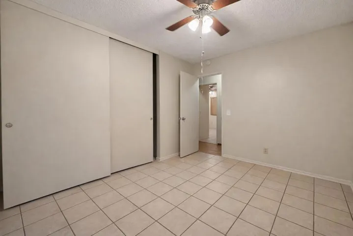 AA583C16-12E6-416B-A1AD-EA95614C927B