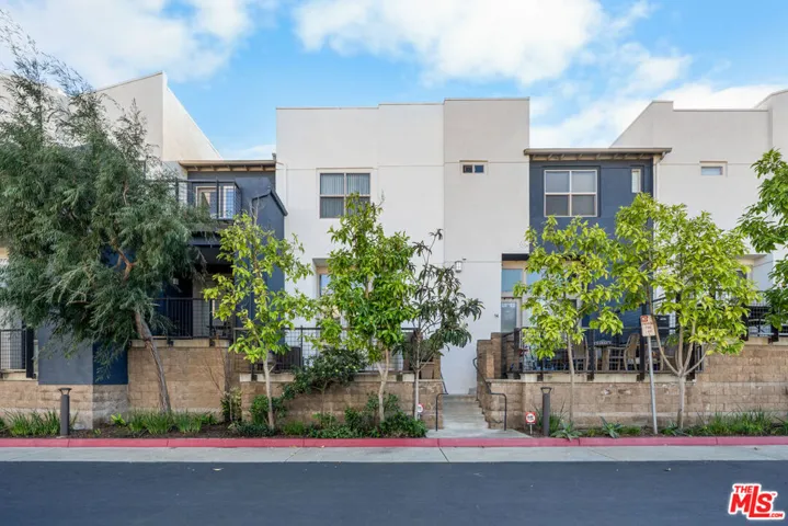 5509 W 149th Place 13, Hawthorne, California 90250