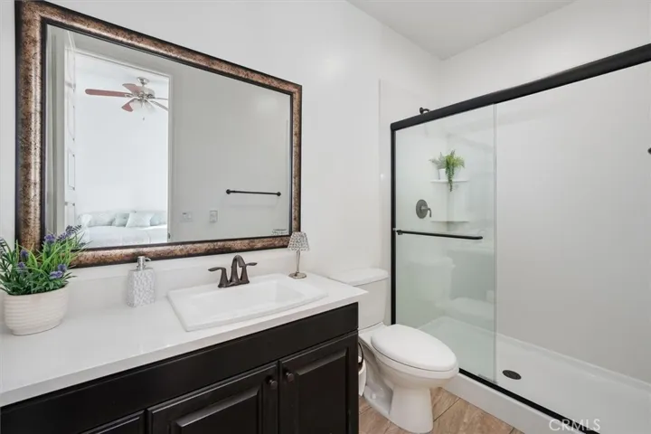 Downstairs ensuite bathroom
