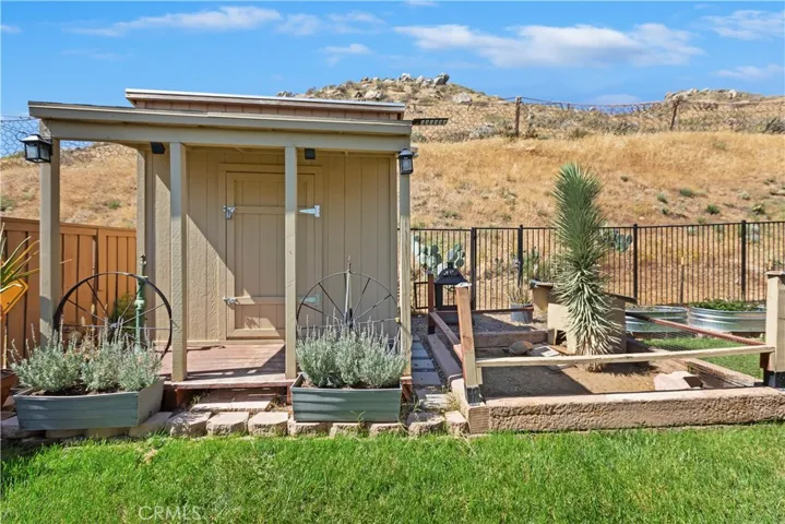 852 Yukon, San Jacinto, California 92582