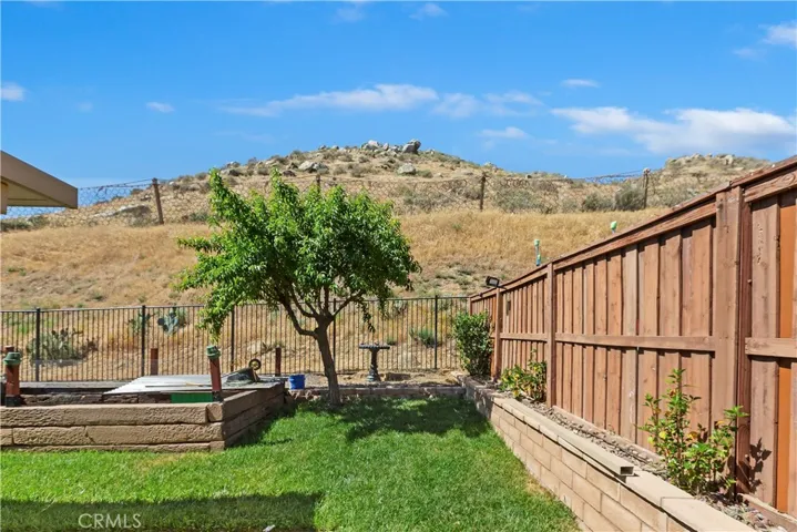 852 Yukon, San Jacinto, California 92582
