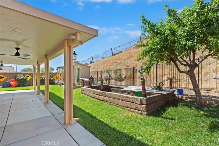 852 Yukon, San Jacinto, California 92582