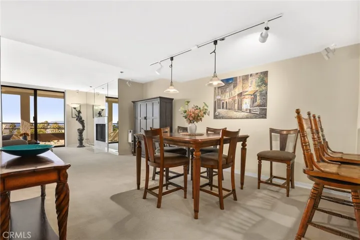 510 The Village 203, Redondo Beach, California 90277