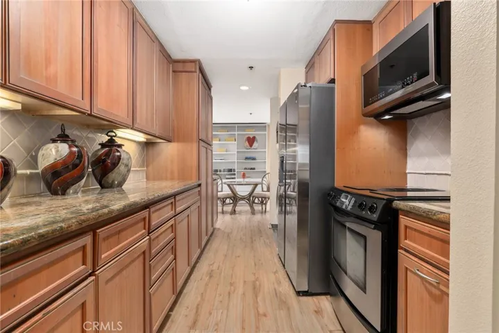 510 The Village 203, Redondo Beach, California 90277