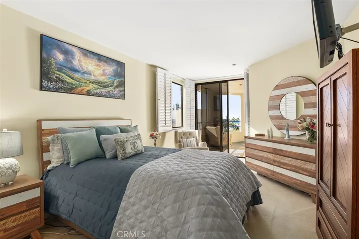 510 The Village 203, Redondo Beach, California 90277