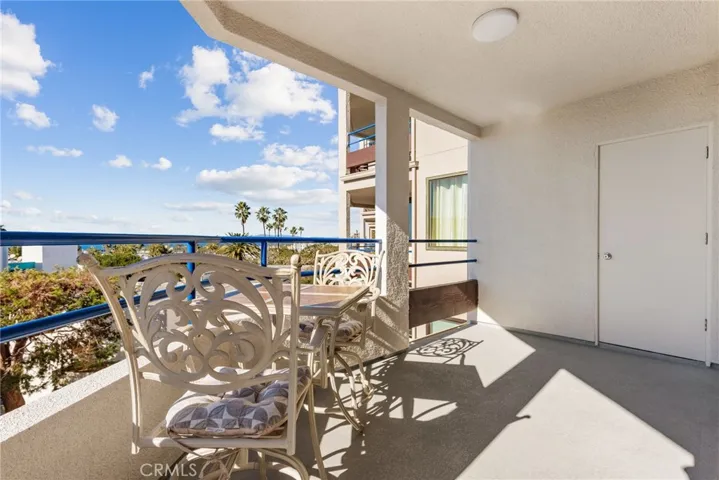 510 The Village 203, Redondo Beach, California 90277