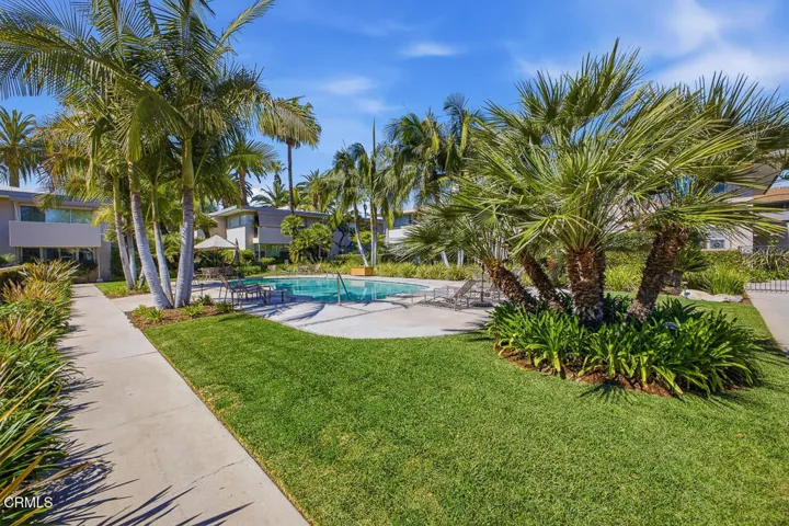 HOA Pool